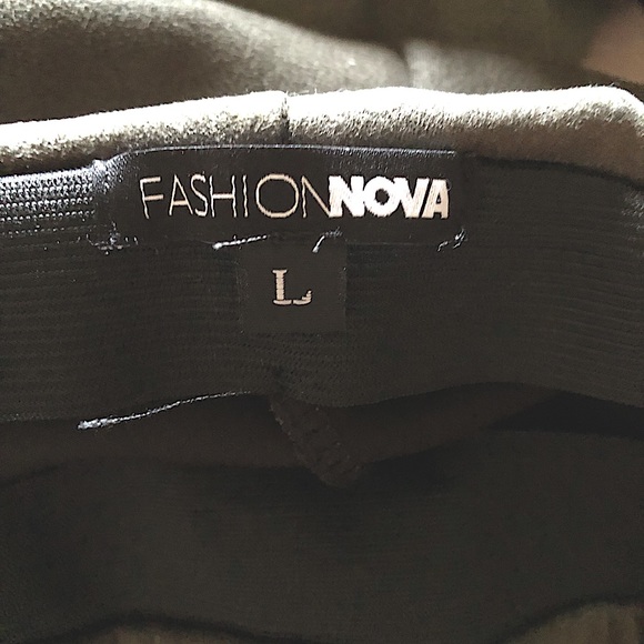*FASHIONNOVA* faux suede leggings - Picture 4 of 5